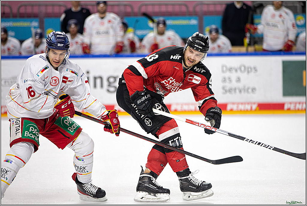 PENNY DEL; Koelner Haie- Duesseldorfer EG; Koeln, 16.01.2022